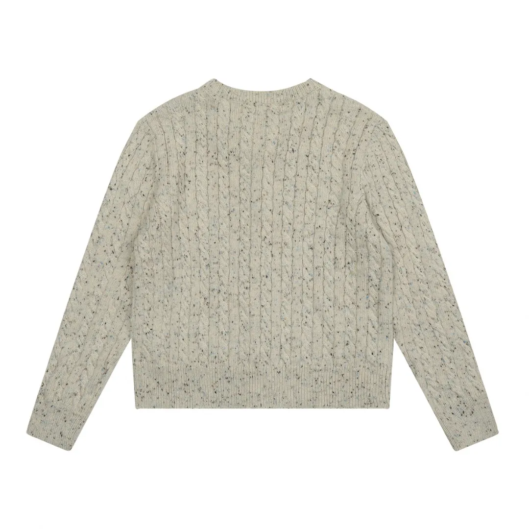vivienne west wood Vivienne heavy-duty twist multi-color classic cardigan knitted sweater wool 2024 autumn latest style 🧩 15% merino cotton wool 85% wool blend 🧩Correct Italian 🇮🇹100% wool washed wheat logo Size: S -M- L Color: White Dark Gray Blue